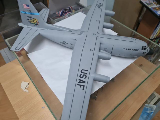 1/72 C-130H from Zvezda WIP. It's painted and all decals are on.
#scalemodelling #scalemodels #scalemodel #scalemodelaircraft #modelairplanes #zvezdamodel